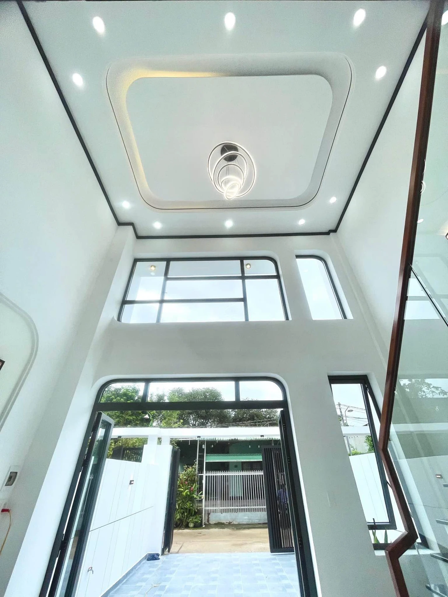 Bán nhà 1 trệt 1 lửng 3PN 100m2 gần chợ Bàu Trâm, Long Khánh, Đồng Nai - Ảnh 1