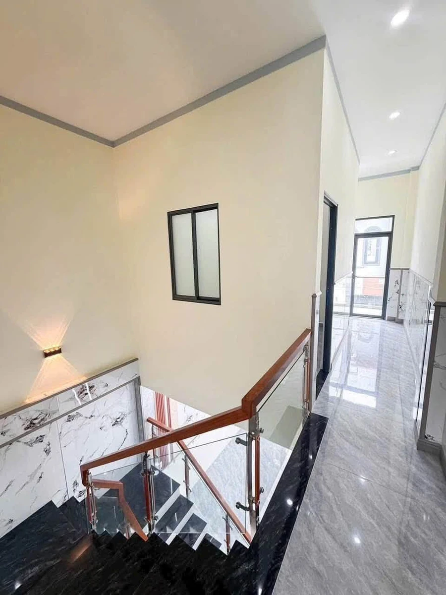 Bán nhà 1 trệt 1 lầu 120m2 Bửu Hoà 2,75 tỷ - Ảnh thu nhỏ 5