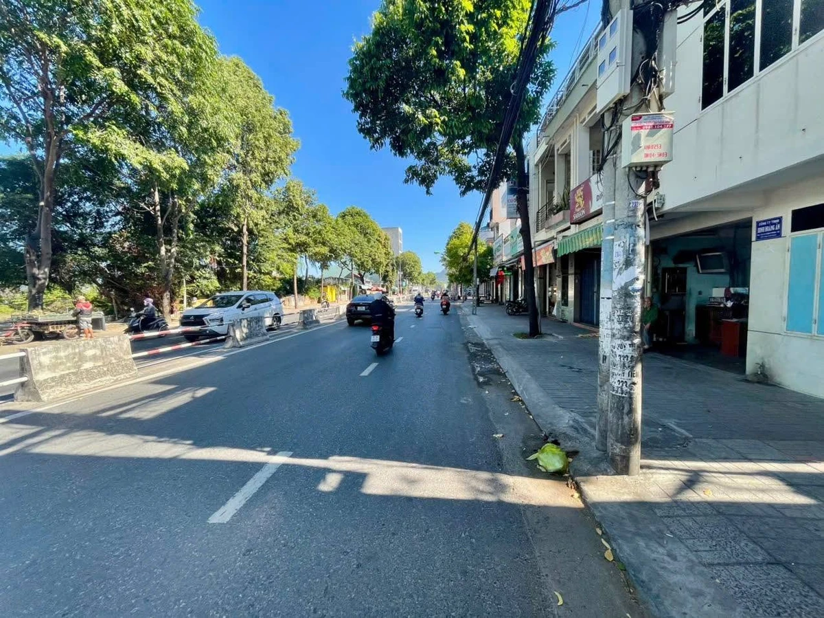 Bán nhà hẻm 422 Lê Hồng Phong, Phước Hải, Nha Trang, 80,5m², giá 3,6 tỷ - Ảnh thu nhỏ 5