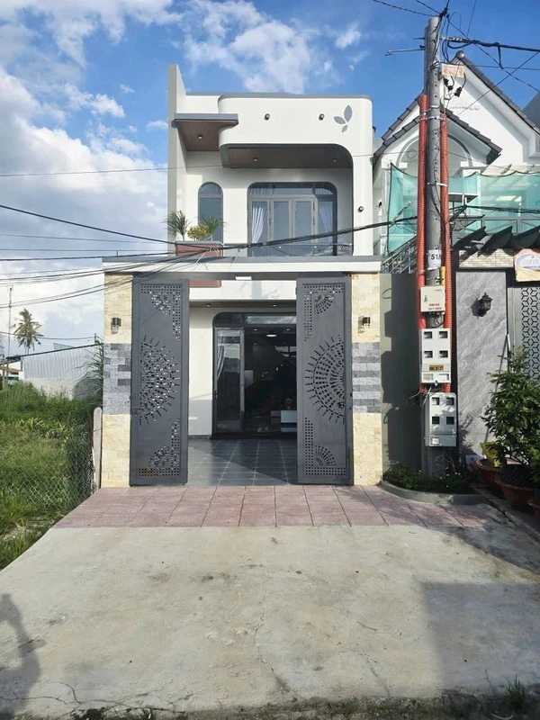 Bán nhà 1 trệt 1 lầu 3 PN 110m² Tây Ninh 2.4 tỷ