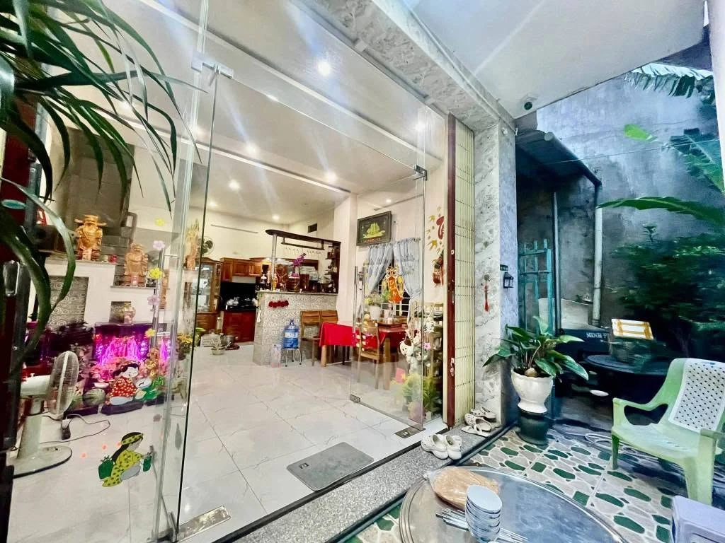 Bán nhà 3 tầng 40,3m² Lê Văn Hưu, Quy Nhơn, 2 tỷ 700 triệu - Ảnh thu nhỏ 3