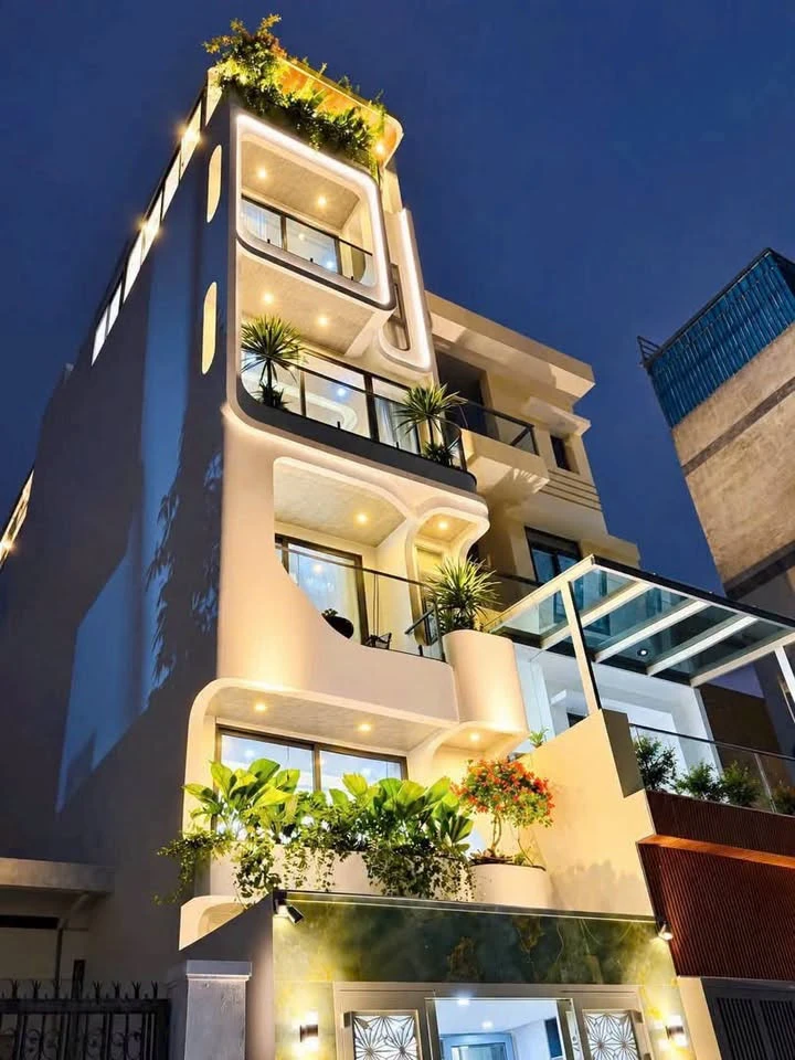 Bán nhà 6 tầng thang máy 4x21m Quang Trung, Gò Vấp, giá 16,9 tỷ - Ảnh 1