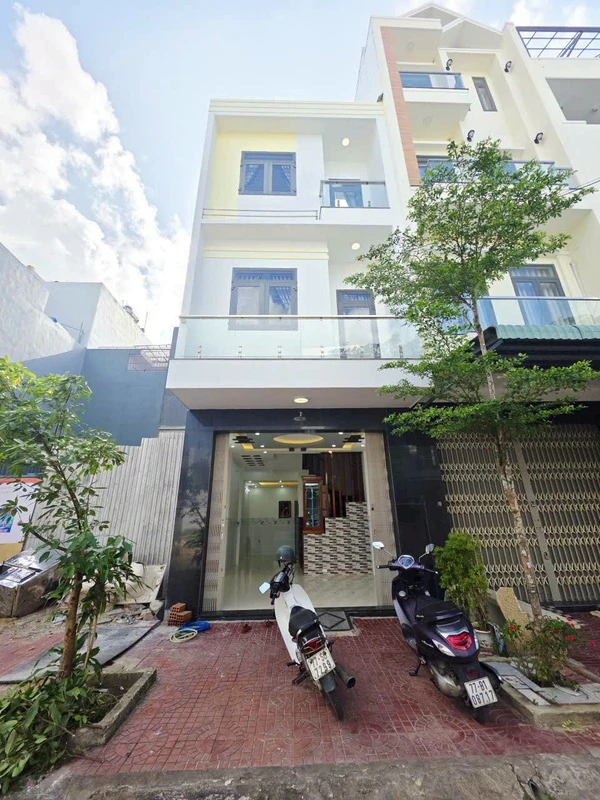Bán nhà mặt tiền 3 tầng 42,75m² Quy Nhơn 3 tỷ