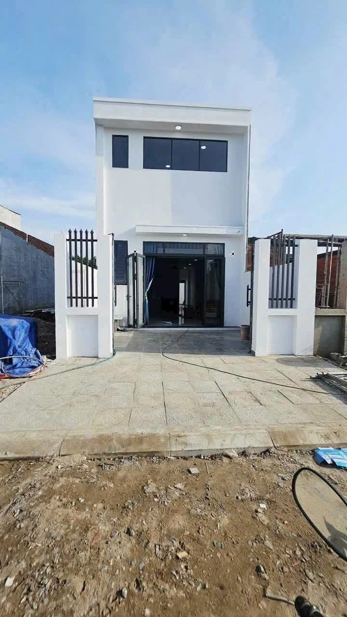 Bán nhà mới xây Đức Hòa Đông, Long An, 115 m² - Ảnh 1