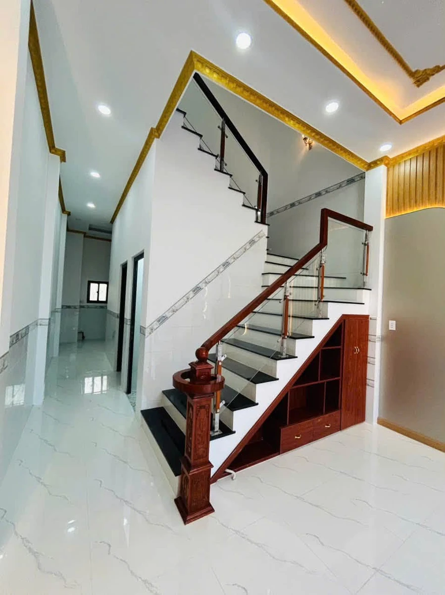 Bán nhà mặt tiền 4.5x23m, 3PN 2WC, Cần Giuộc, 2 tỷ 950 - Ảnh thu nhỏ 5