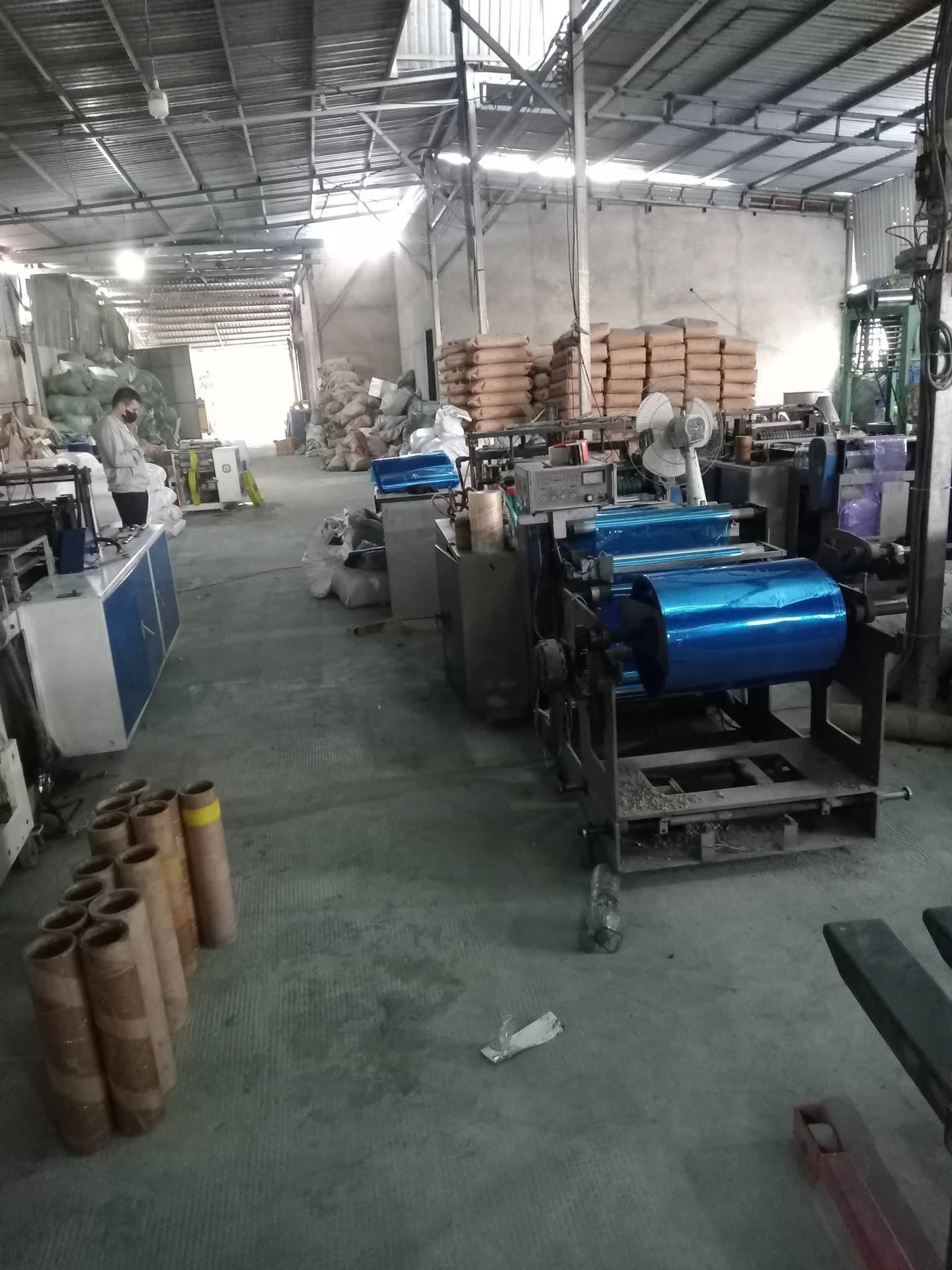 Bán xưởng 1000m2 sổ hồng riêng đang cho thuê 35tr/tháng tại Thới An, Quận 12 - Ảnh 1