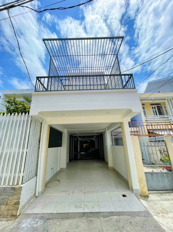 Bán nhà 3 phòng ngủ 97m² trung tâm Nha Trang 6,9 tỷ