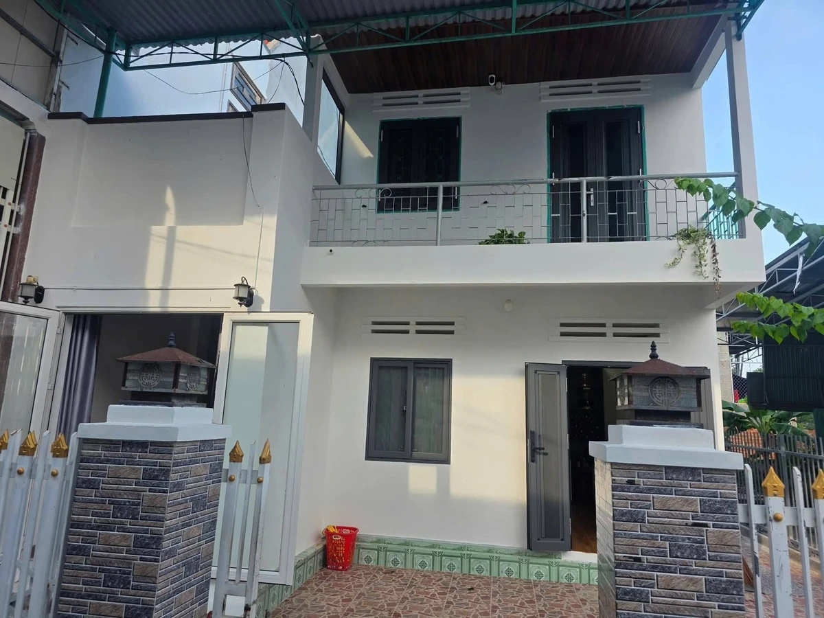 Bán nhà 2 tầng Nguyễn Bỉnh Khiêm Cam Ranh 104m² 2,1 tỷ - Ảnh thu nhỏ 2