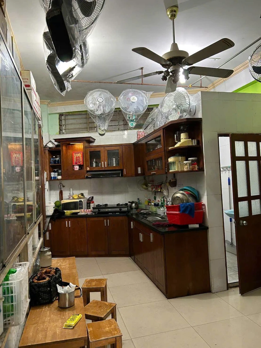 Nhà 1 trệt 4 lầu mặt tiền Nguyễn Huệ, Phan Thiết, 68m² - Ảnh thu nhỏ 5