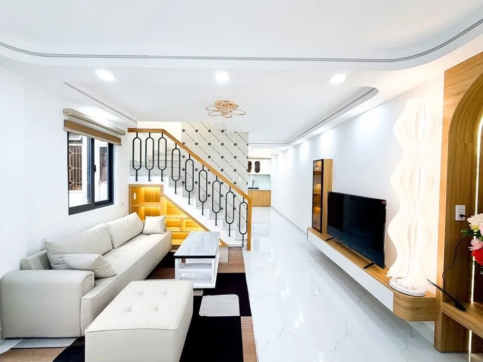 Bán nhà 3 tầng 4 PN, 75m2 Bình Thạnh, 6.1 tỷ - Ảnh thu nhỏ 3