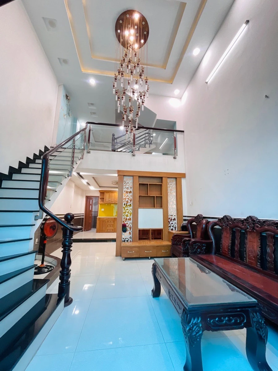 Bán nhà 4 tầng 60m2 mặt tiền Dương Quảng Hàm, Gò Vấp, 7,2 tỷ - Ảnh thu nhỏ 3