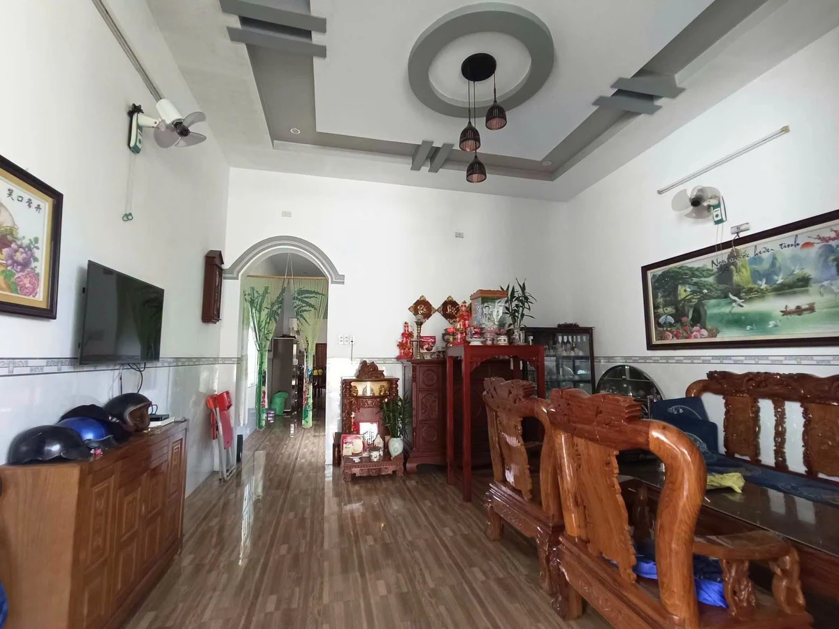Bán nhà 2PN Ninh Hòa, 250m² giá khoảng 2 tỷ - Ảnh thu nhỏ 3