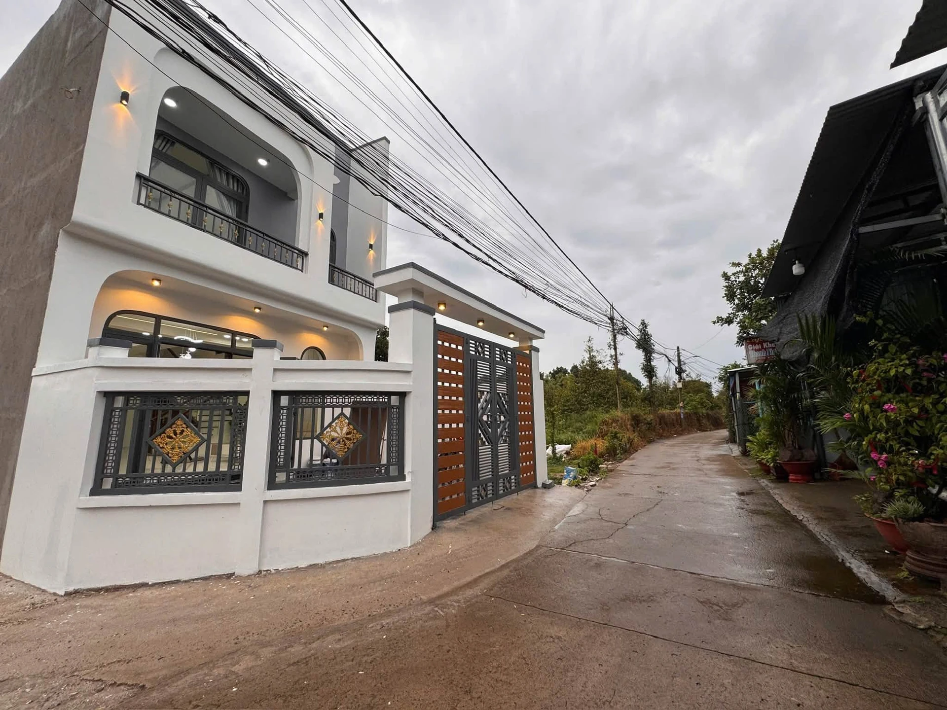 Bán nhà lầu Thái Lan Long Khánh 126m² 1 tỷ 970 - Ảnh 1