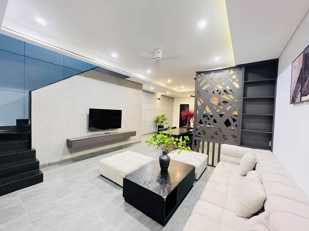 Bán nhà mê 6x18 (108m²) 3PN full nội thất hẻm 451/85 Y Moan, Buôn Ma Thuột giá 3,45 tỷ - Ảnh thu nhỏ 5