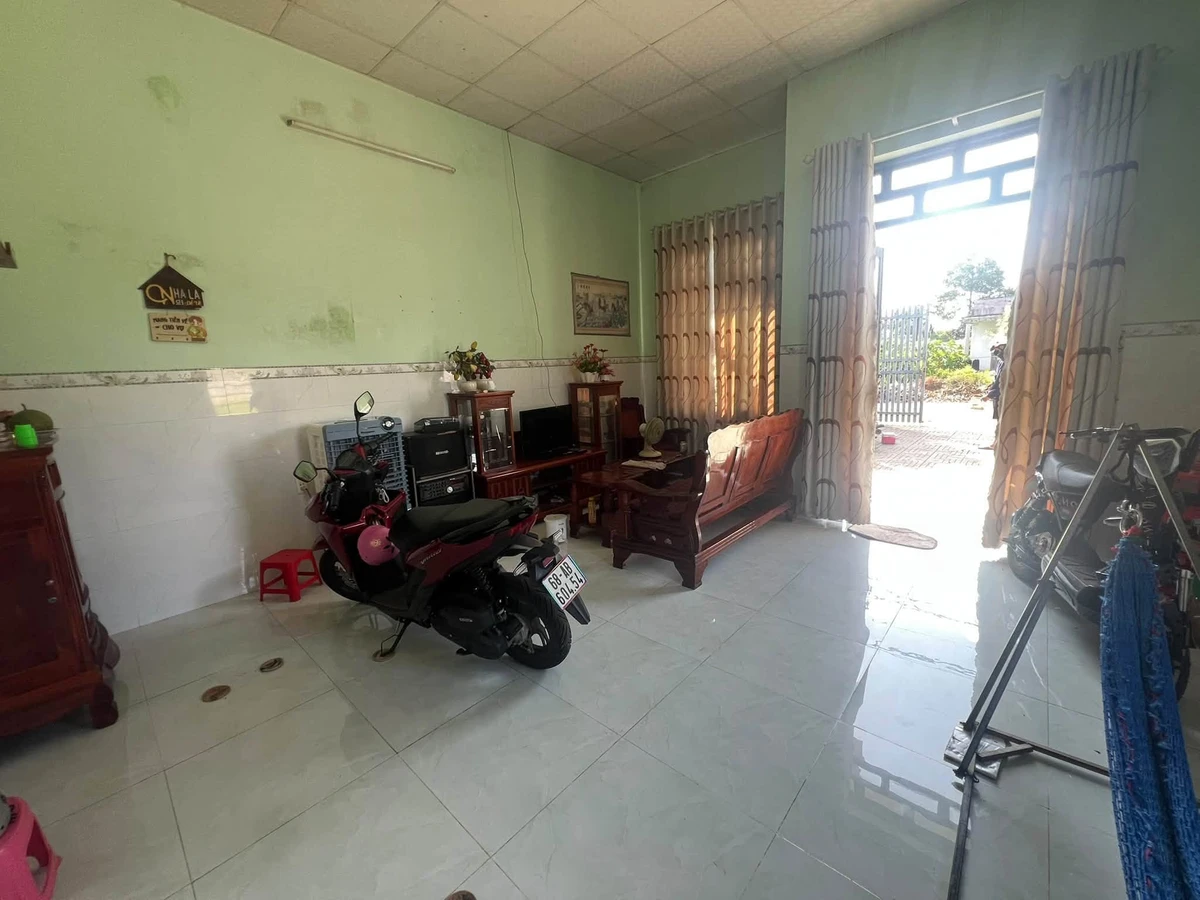 Bán nhà 2 phòng 170m² ngang 6m Đất Đỏ 1.7 tỷ - Ảnh thu nhỏ 4
