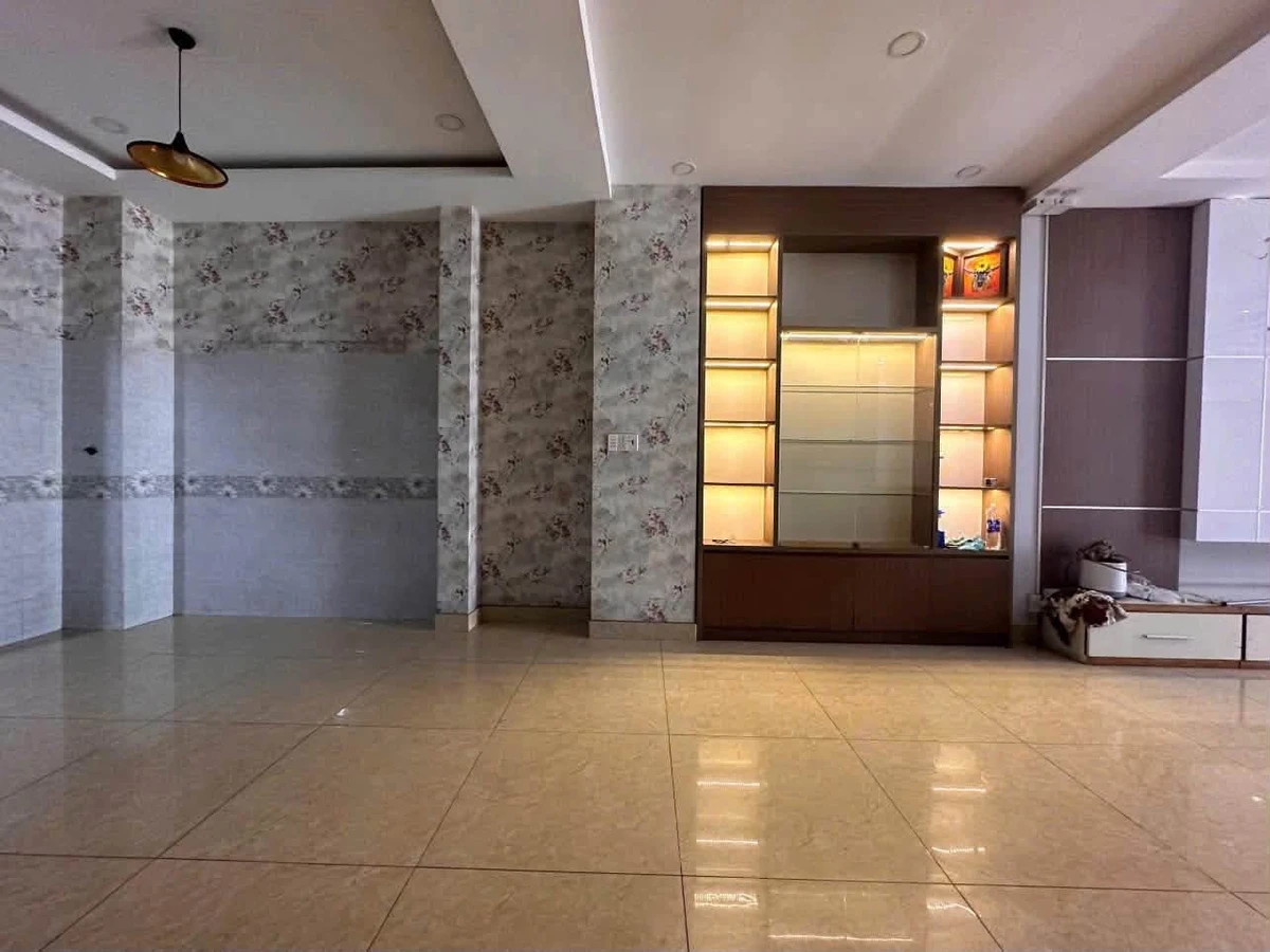 Bán nhà KDC Trịnh Quang Nghị 6x18m, 1 trệt 3 lầu, 6PN, Phường 7 Quận 8, giá 9,2 tỷ - Ảnh thu nhỏ 3