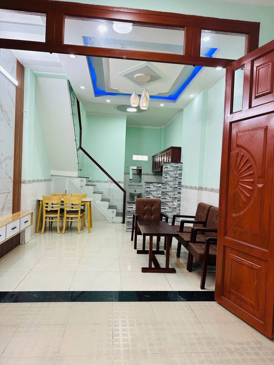 Bán nhà 1 trệt 1 lầu 40m² Long Bình - Ảnh 1