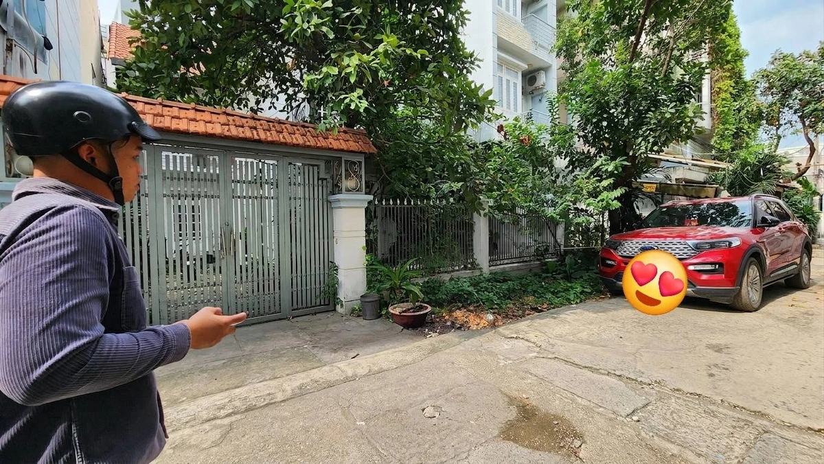 Bán biệt thự ven sông đường Dương Quảng Hàm, 210m², 2 tầng, sân vườn, giá 20,5 tỷ - Ảnh 1