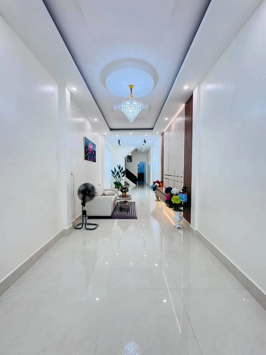 Bán nhà mặt tiền 18 Huỳnh Tịnh Của, Vĩnh Thanh Vân, Rạch Giá, 1 trệt 2 lầu, 4PN - Ảnh thu nhỏ 3