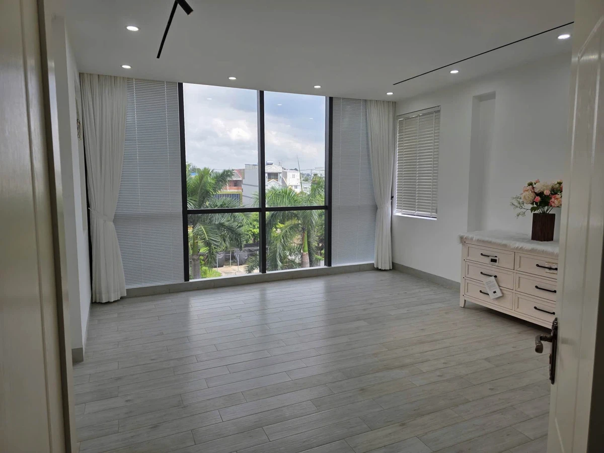 Cho thuê nhà văn phòng 300m² Dĩ An 45 triệu/tháng - Ảnh thu nhỏ 3