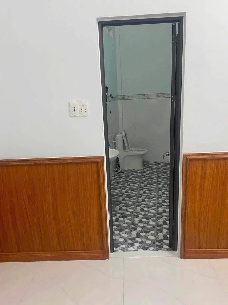 Bán nhà cấp 4 hiện đại 130m2, 2PN, 2WC, Quận 12 - Ảnh thu nhỏ 4