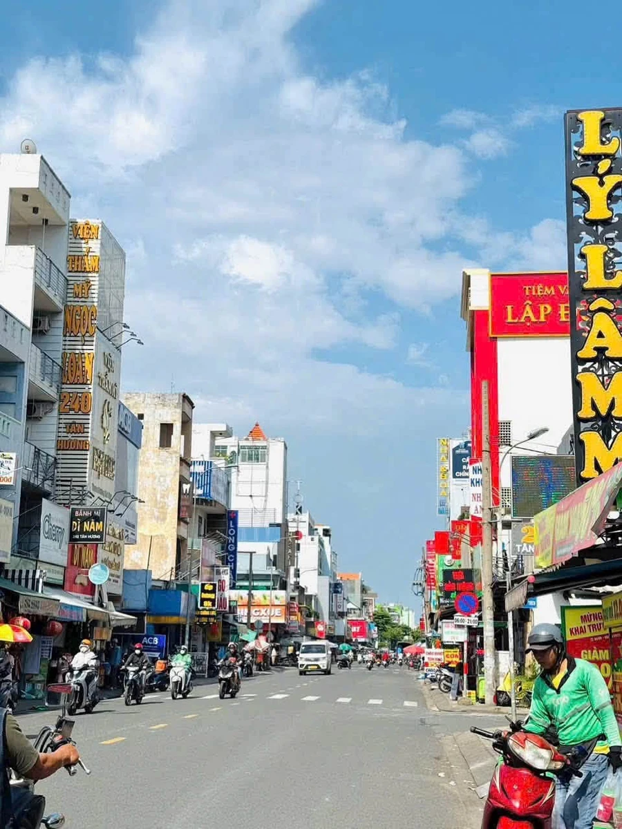 Bán nhà mặt tiền sát chợ Tân Hương 42m² 6 tầng 9,5 tỷ - Ảnh thu nhỏ 2