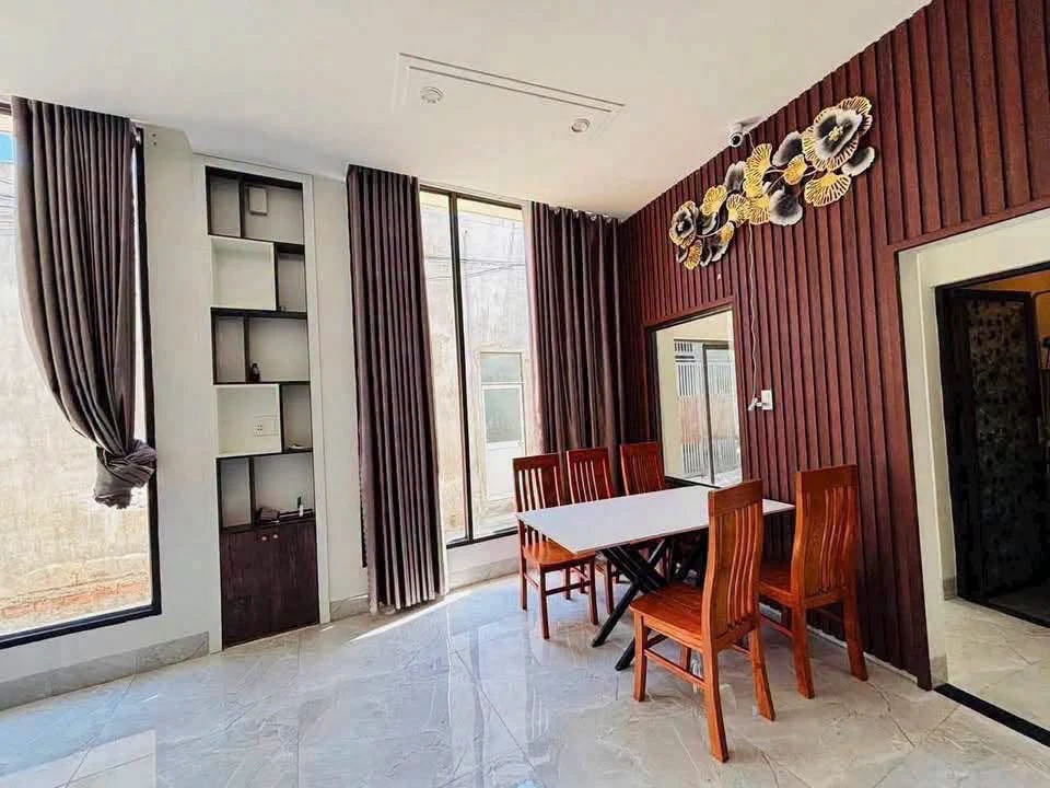 Bán nhà 3 tầng 4PN 70m2 góc 2 diện Quang Trung - Ảnh thu nhỏ 4