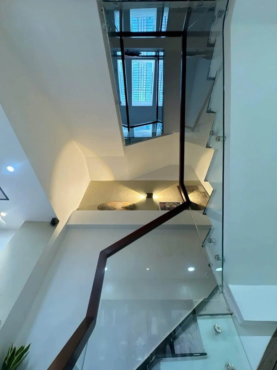 Bán nhà phố 150m² sổ vuông sau Vincom Lê Văn Việt, Thủ Đức - Ảnh thu nhỏ 3