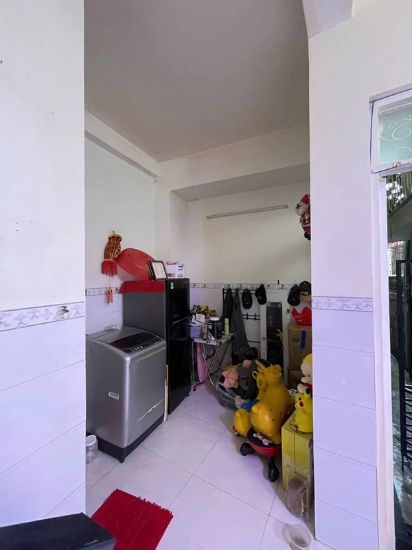 Bán nhà 2.5 tầng 30.2m2 giá 1 tỷ 980 triệu Nha Trang