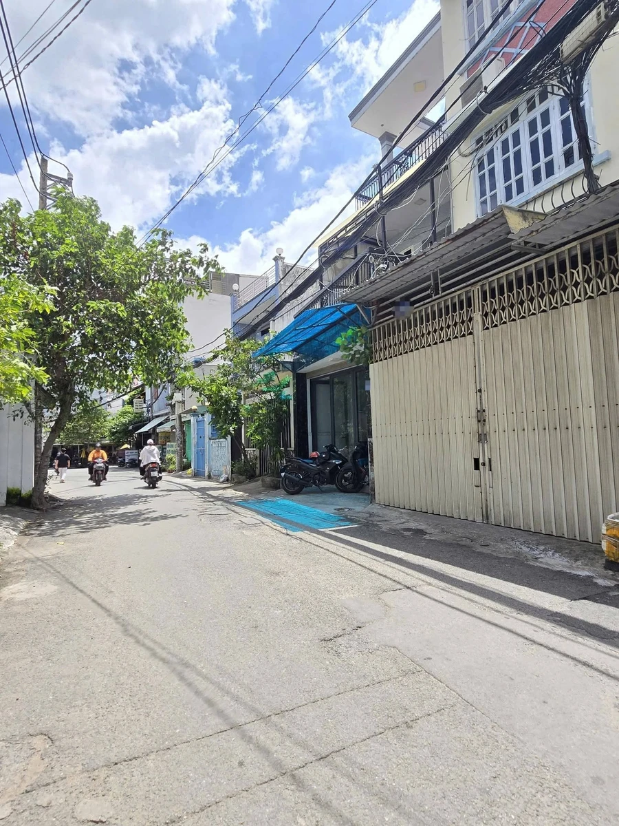 Bán nhà phố mặt tiền Đường Số 5 Gò Vấp 4.4x17m, 9.4 tỷ - Ảnh thu nhỏ 2