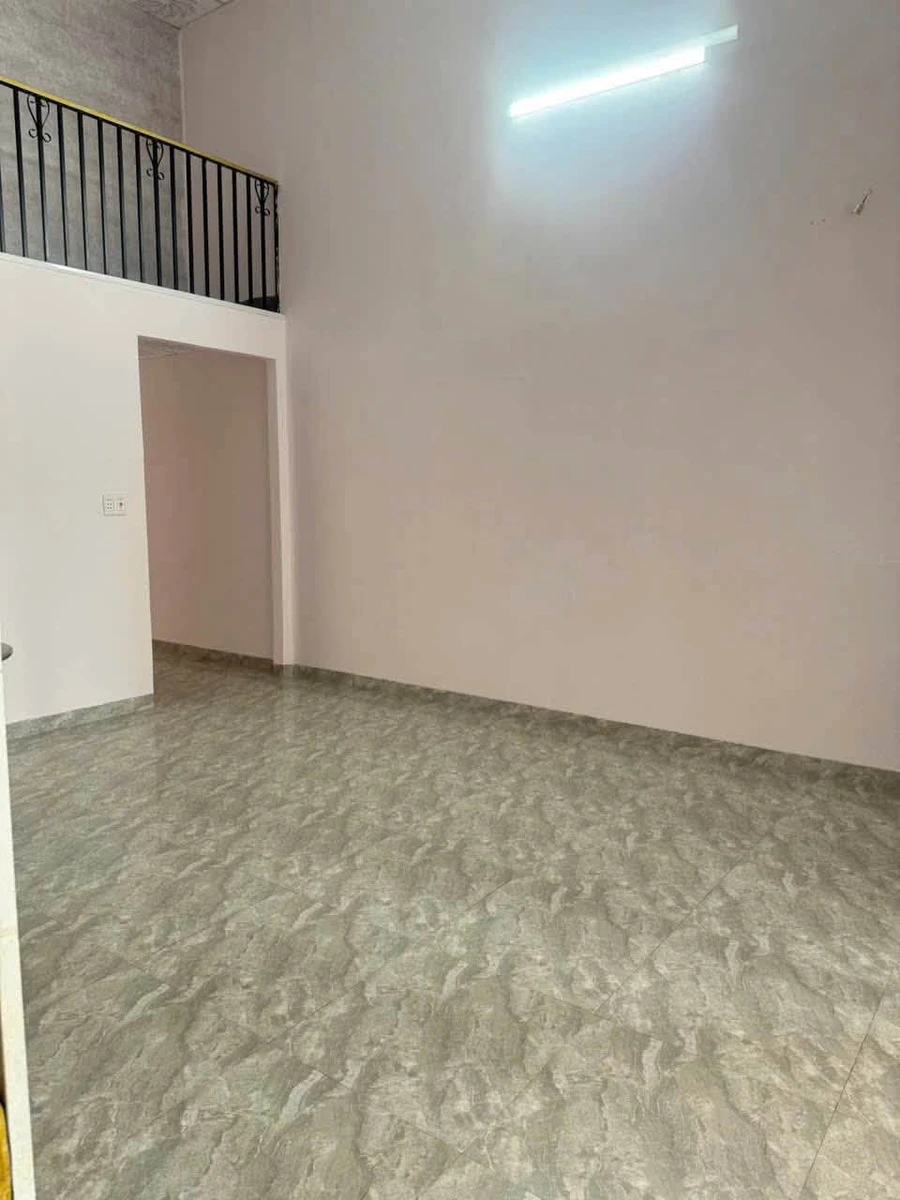 Bán nhà hẻm 40 Vạn Xuân, phường Tân Thành, 5x20m, 3PN, giá 2,29 tỷ - Ảnh thu nhỏ 4