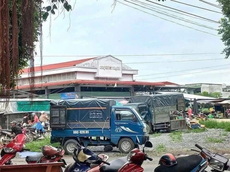 Bán đất đối diện Chợ, Trường Học, cách KCN Long Giang 10 phút. Giá 358 Triệu
