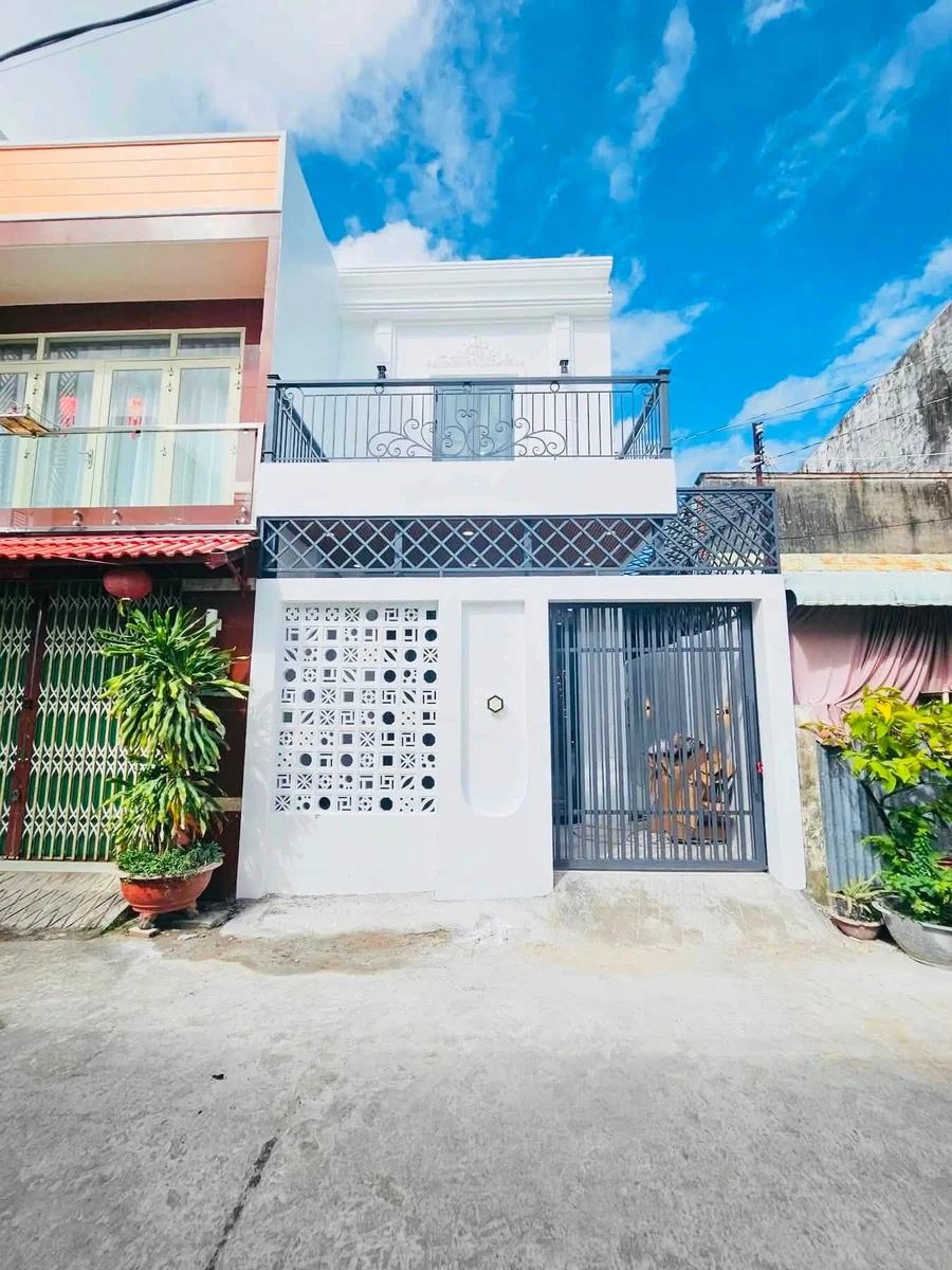 Bán nhà phố 3PN, 67.5m² - Rạch Giá, An Giang, giá 2.1 tỷ - Ảnh 1