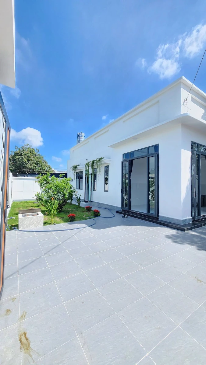 Bán nhà sân vườn 225m² 3 phòng ngủ Tây Ninh - Ảnh thu nhỏ 2