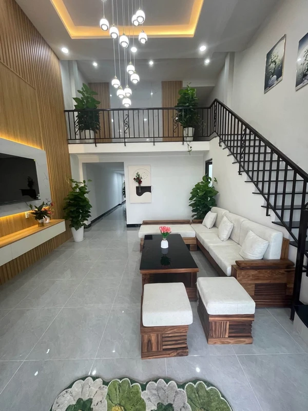 Bán nhà trệt lửng full nội thất 112m2, 3 phòng ngủ, kiệt ô tô Trần Hoành, gần biển Mỹ Khê, Đà Nẵng