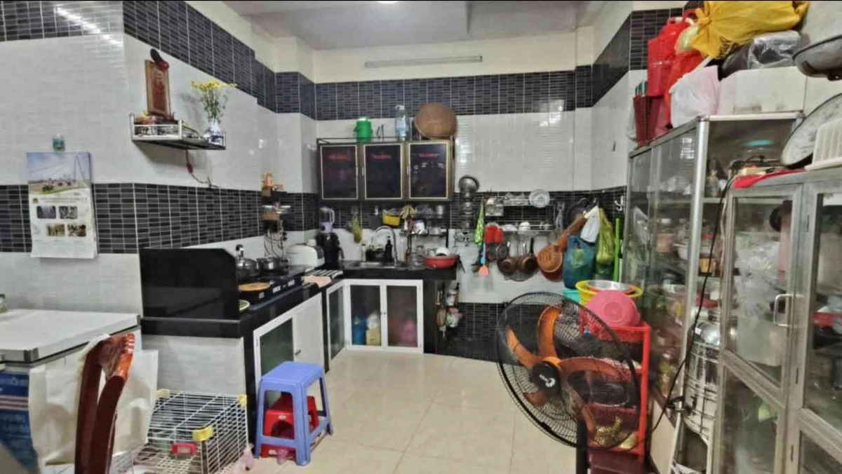 Bán nhà phố 4 tầng 75m2, 4PN gần Nguyễn Văn Trỗi, Tân Bình - Ảnh thu nhỏ 2