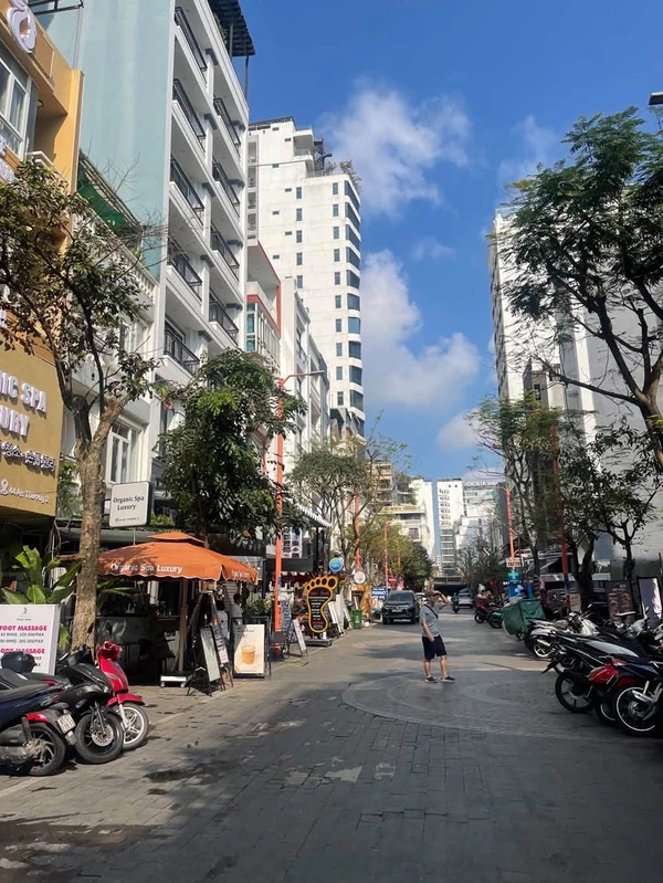 Bán tòa căn hộ 7 tầng full nội thất 90m² An Thượng 2, Đà Nẵng