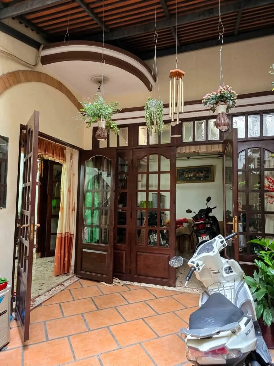 Bán nhà 4 tầng 70m2 mặt tiền Lê Văn Sỹ Phú Nhuận 11,99 tỷ - Ảnh thu nhỏ 2