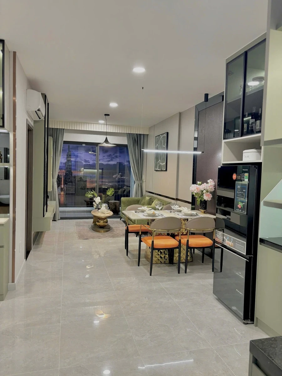 Bán căn hộ 2PN 65m2, giá 3,598 tỷ, gần sân bay, metro Thủ Đức - Ảnh thu nhỏ 2