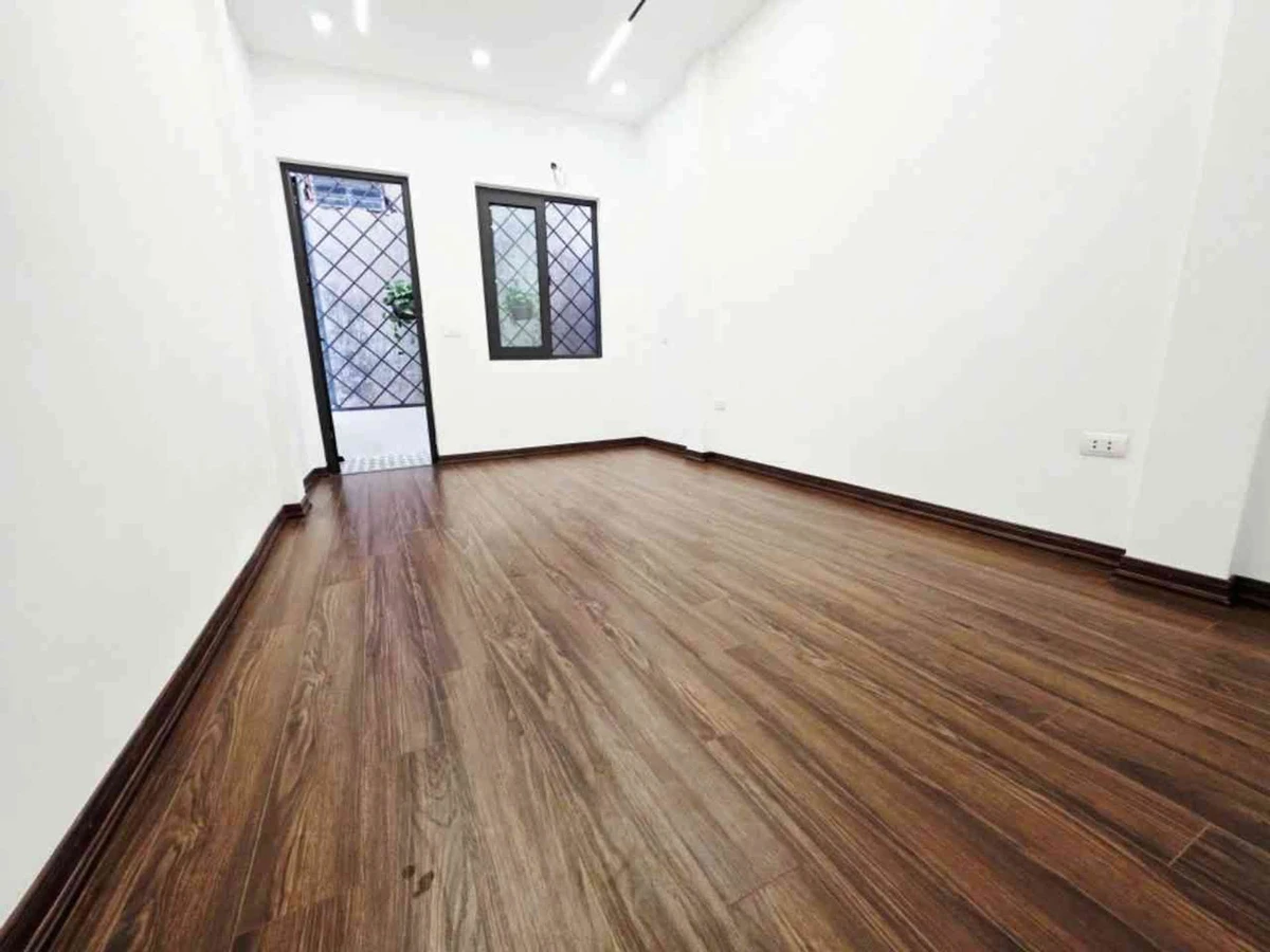 Bán nhà Trung Phụng 32m2 x 5 tầng 3 ngủ 7,2 tỷ - Ảnh thu nhỏ 3