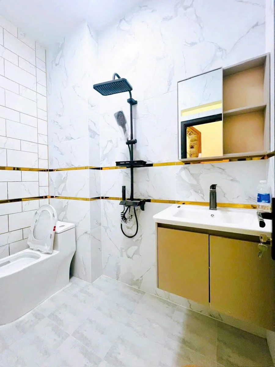 Bán nhà 4 tầng 40m² mặt tiền Quận 4 - Ảnh thu nhỏ 2