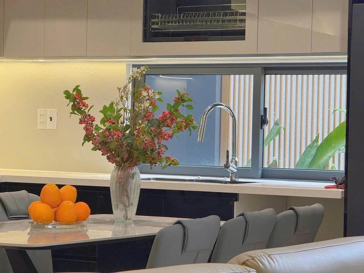 Bán nhà 3 tầng 72m² 3 phòng ngủ sát biển Nguyễn Tất Thành - Ảnh thu nhỏ 2