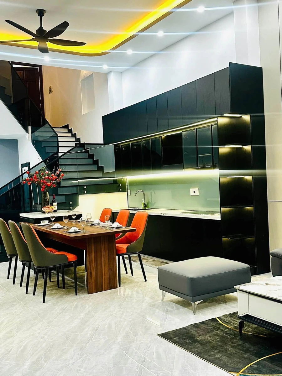 Cho thuê nhà 2 tầng mặt tiền Nguyễn Thuật, 3PN 4WC, 250m2, 25 triệu/tháng - Ảnh thu nhỏ 3