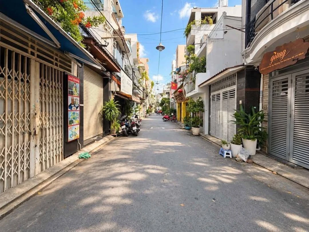 Bán đất 79m² Lê Văn Sỹ, Quận 1 - Ảnh 1