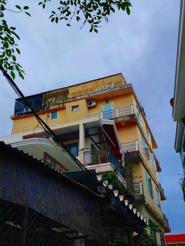 Bán khách sạn 6 tầng 20 phòng Huế, 5,66 tỷ, 785m²