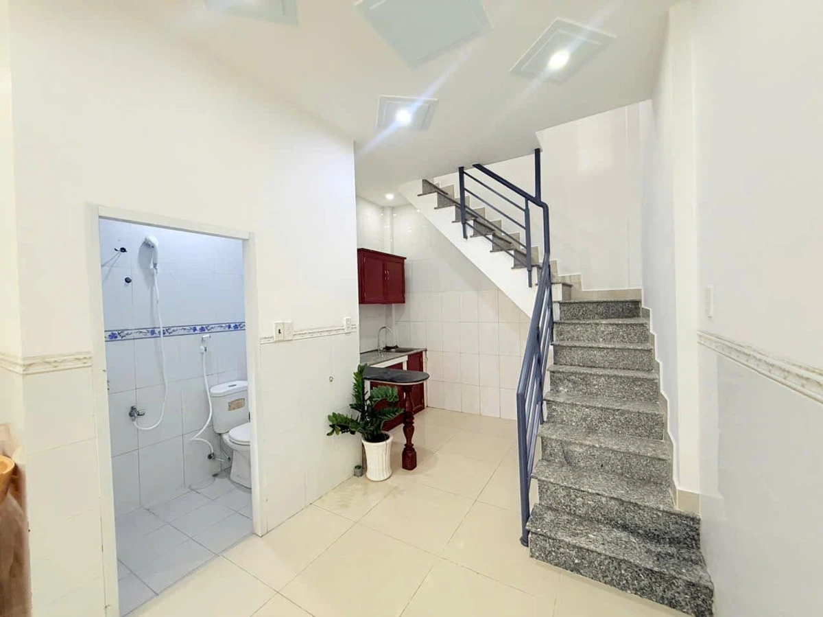Bán nhà 1 trệt 1 lầu 31m² Phạm Hồng Thái Vũng Tàu 1.98 tỷ - Ảnh thu nhỏ 3