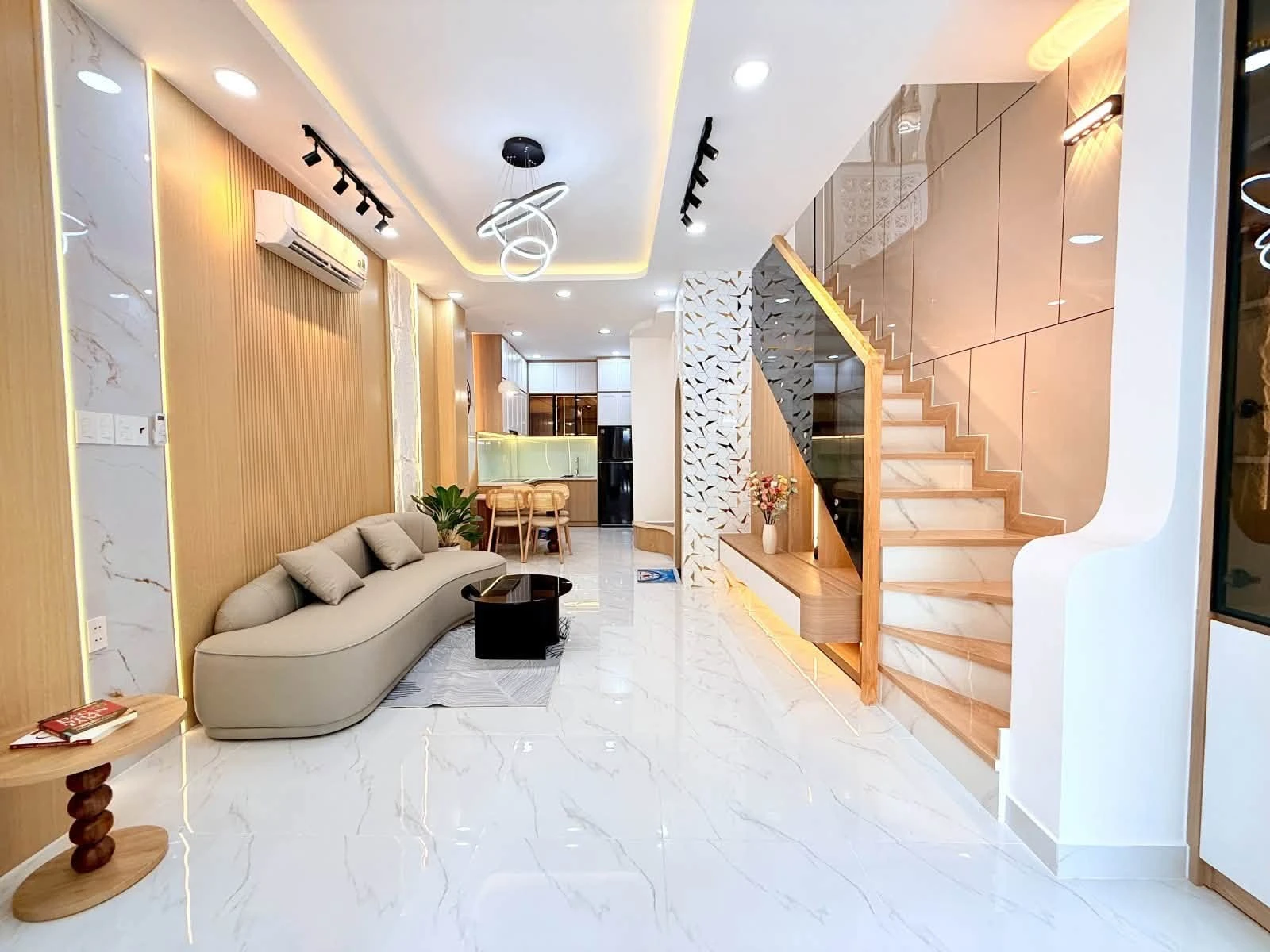Bán nhà mặt tiền Nguyễn Du Gò Vấp, 50m2, 2PN, 7.65 tỷ - Ảnh 1