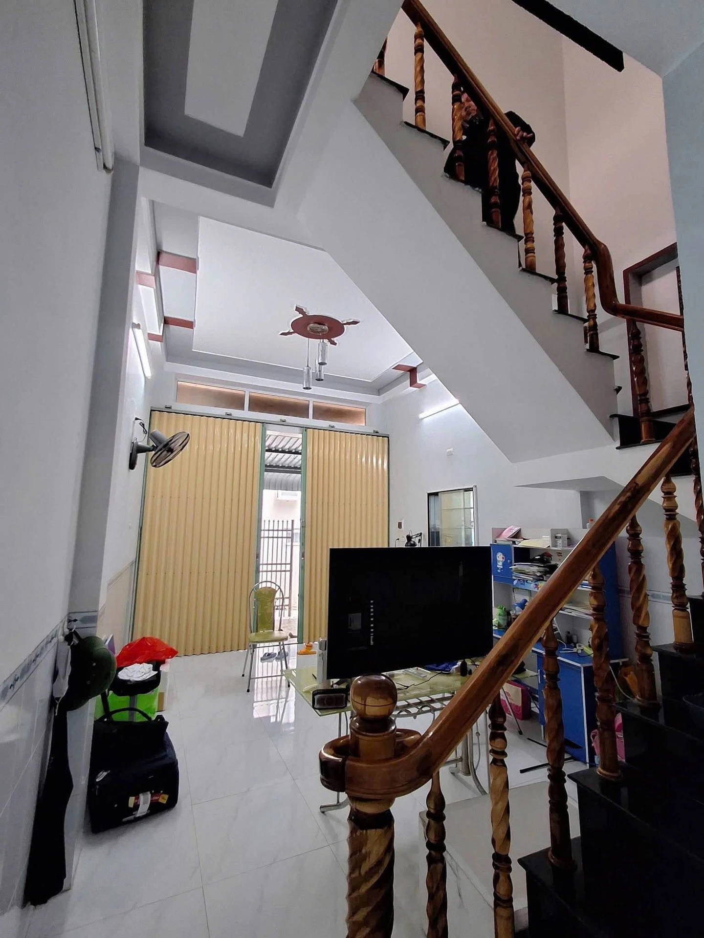 Bán nhà hẻm Nguyễn Huệ Quy Nhơn 50m2, 3PN, 2WC, 2 tỷ - Ảnh 1