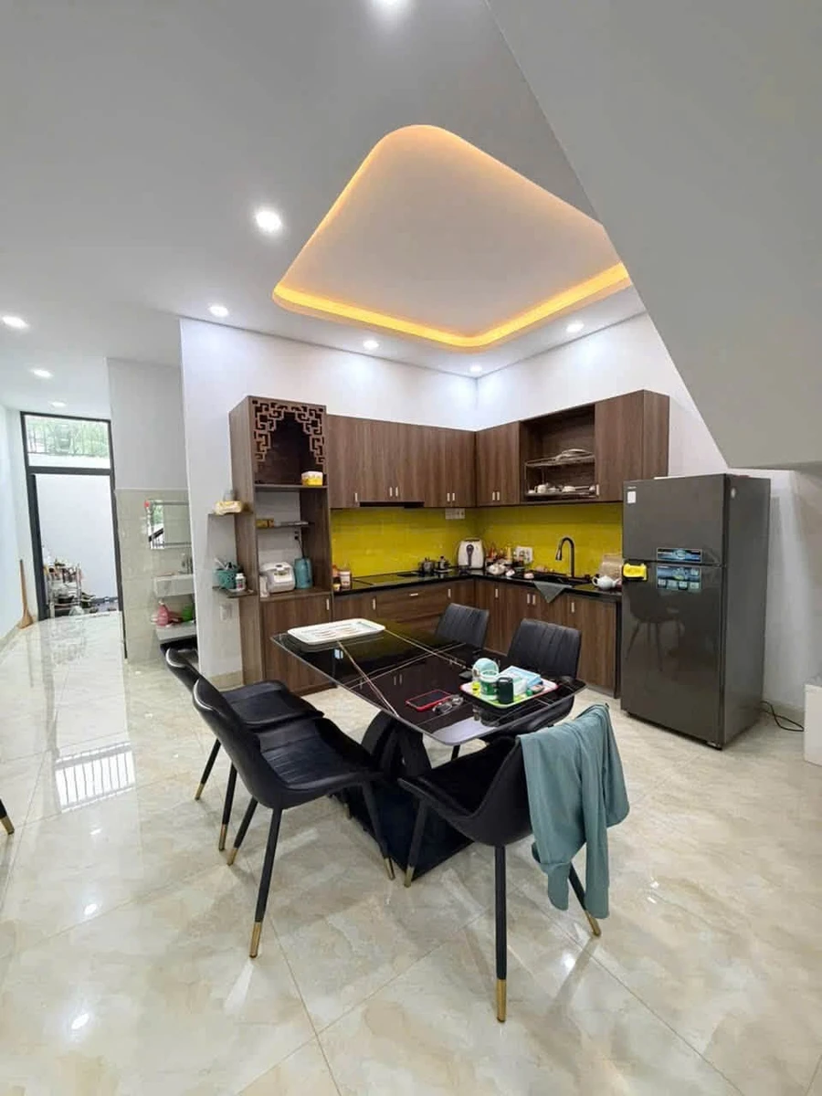 Bán nhà liên hoa 100m2, 3 phòng ngủ, Nha Trang 3,75 tỷ - Ảnh thu nhỏ 5