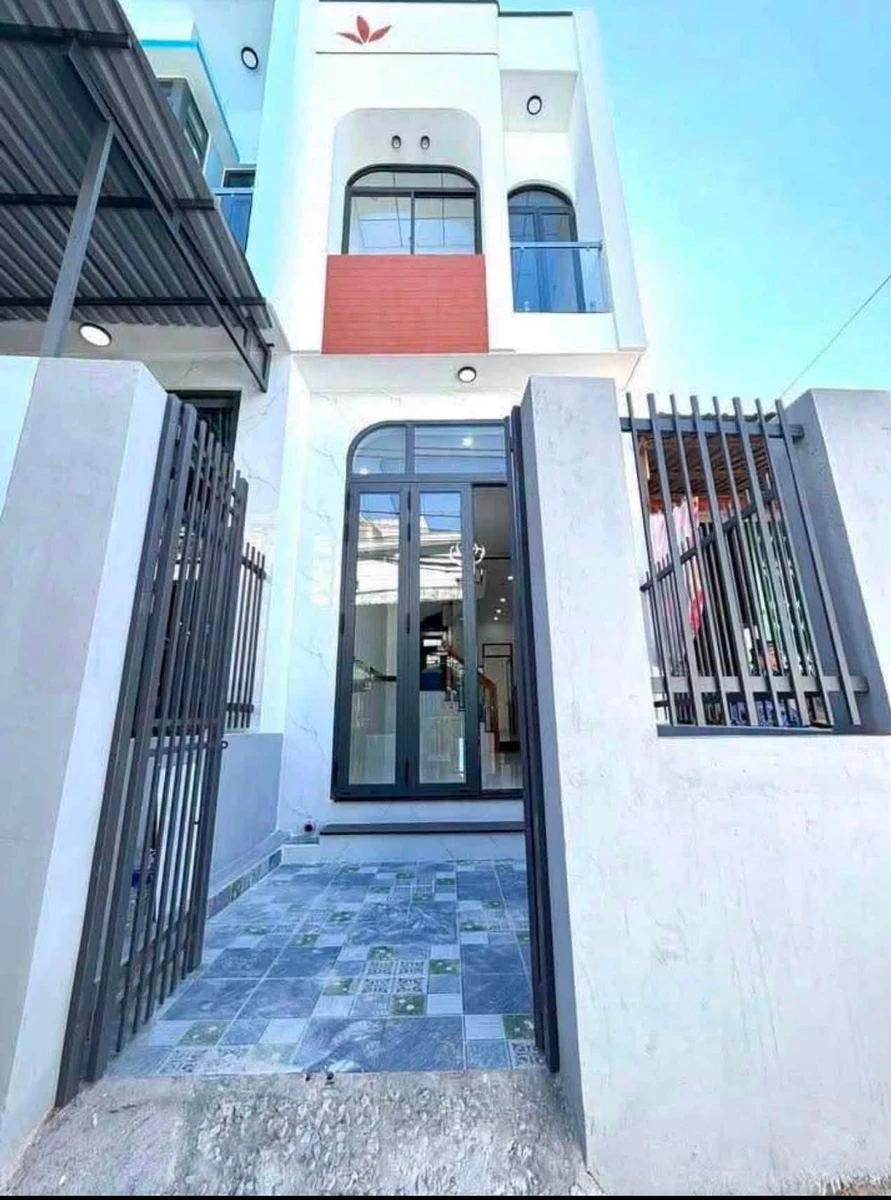 Nhà bán Quy Nhơn 48m2 3 phòng ngủ 2 tỷ - Ảnh 1